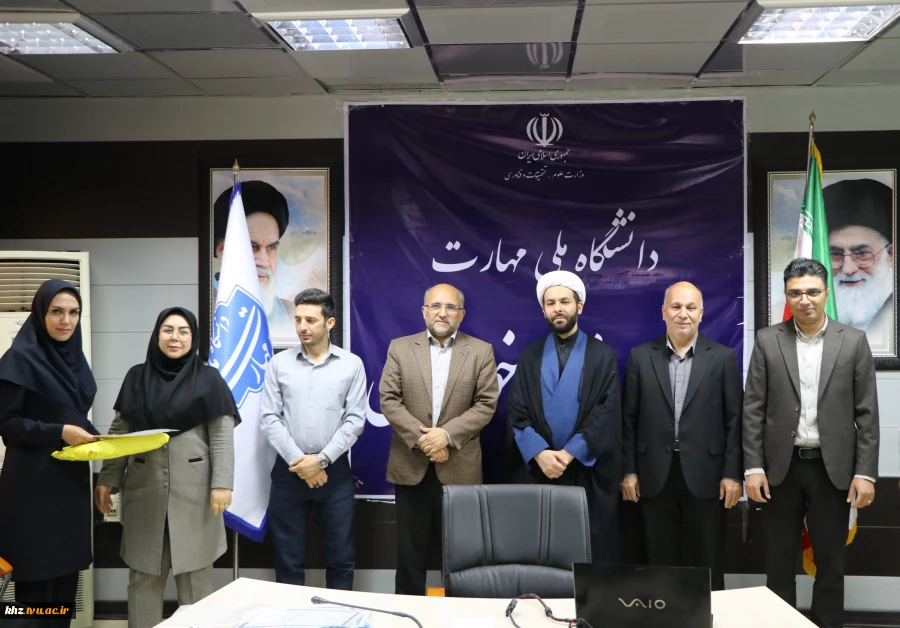 مسابقات ورزشی کارکنان دانشگاه ملی مهارت استان خوزستان به مناسبت دهه کرامت 1405 برگزار و از نفرات برتر تجلیل شد 15