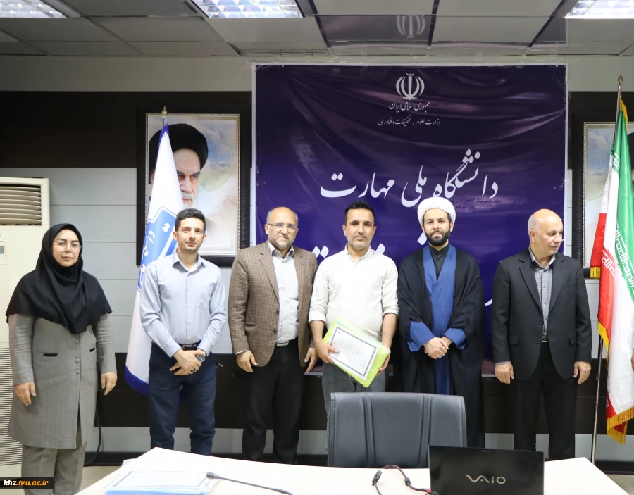 مسابقات ورزشی کارکنان دانشگاه ملی مهارت استان خوزستان به مناسبت دهه کرامت 1405 برگزار و از نفرات برتر تجلیل شد 19