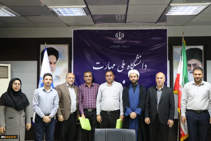 مسابقات ورزشی کارکنان دانشگاه ملی مهارت استان خوزستان به مناسبت دهه کرامت 1405 برگزار و از نفرات برتر تجلیل شد 24