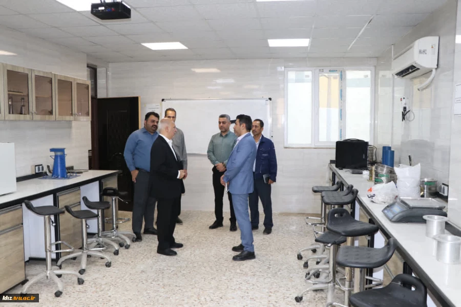 بازدید مدیرعامل کارخانه لوله‌سازی فارسیت اهواز از دانشگاه ملی مهارت استان خوزستان 3