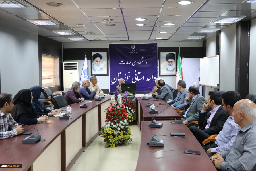  بازدید مدیرعامل توسعه نیشکر از دانشگاه ملی مهارت خوزستان 2